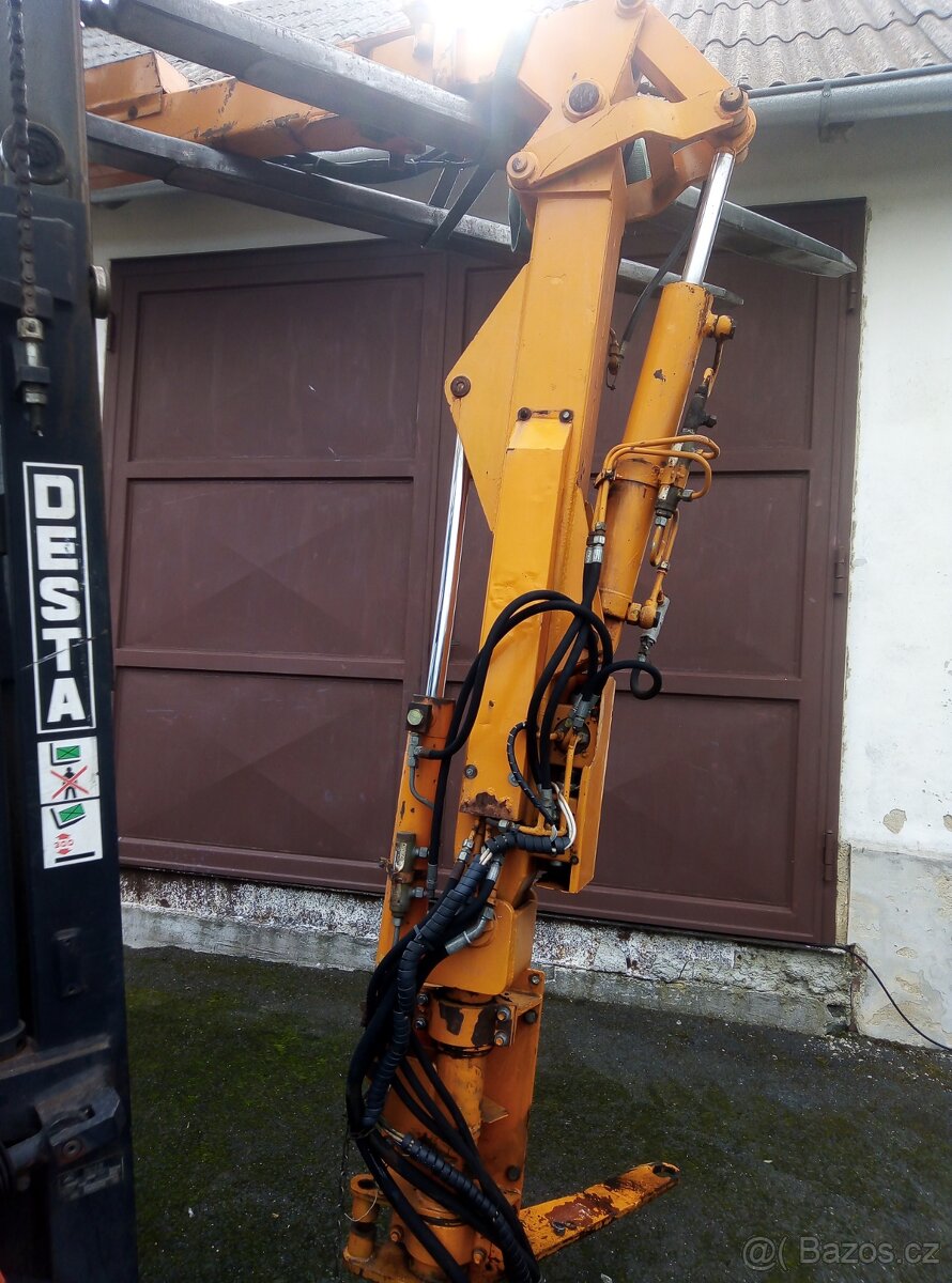 Sekačka travních porostů STPC 133