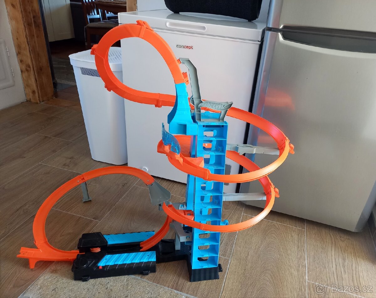 Velká draha hotwheels