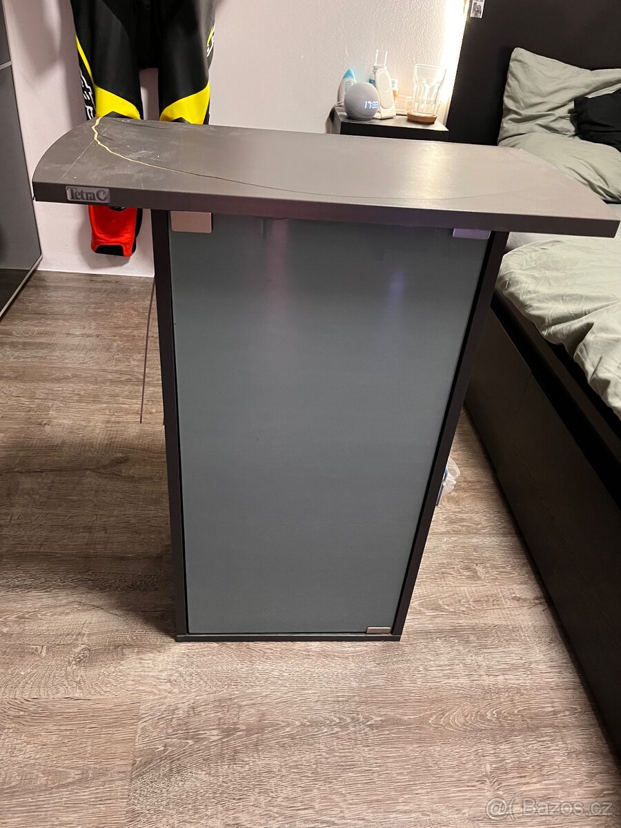 Skříňka pod akvárium Tetra