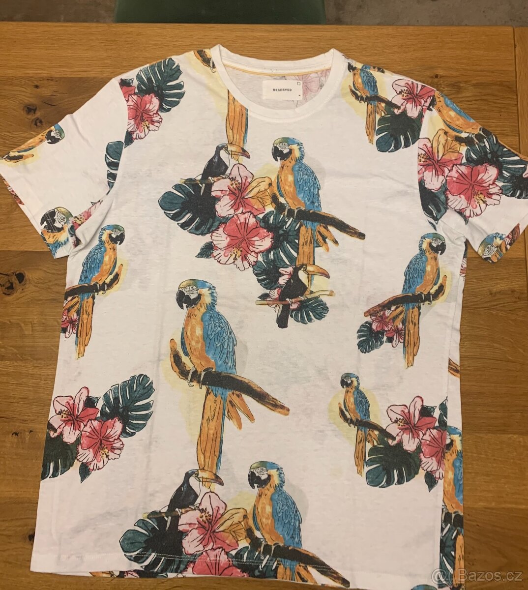 Různá trička ve vel. pánské S/M (chlapecké 152-176)