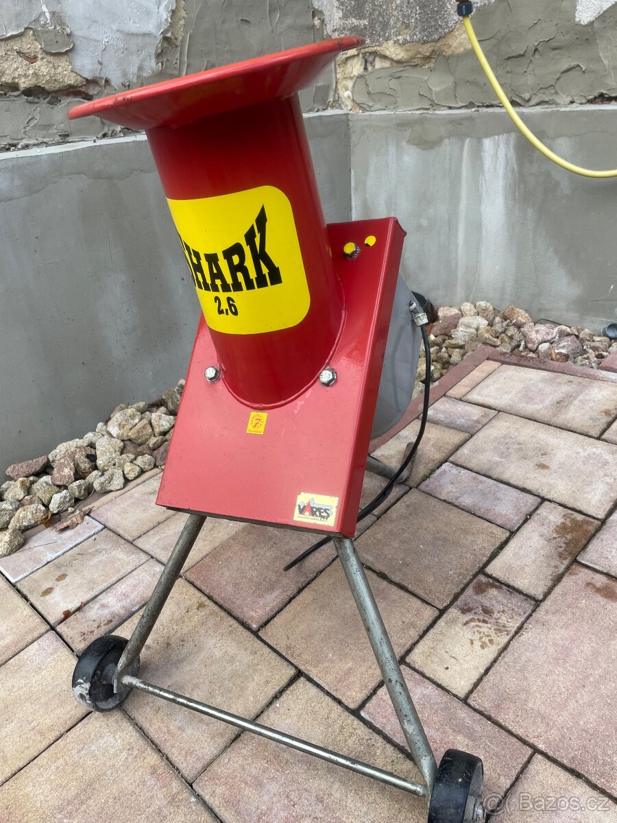 Drtič větví (zahradního odpadu) 2.6kw