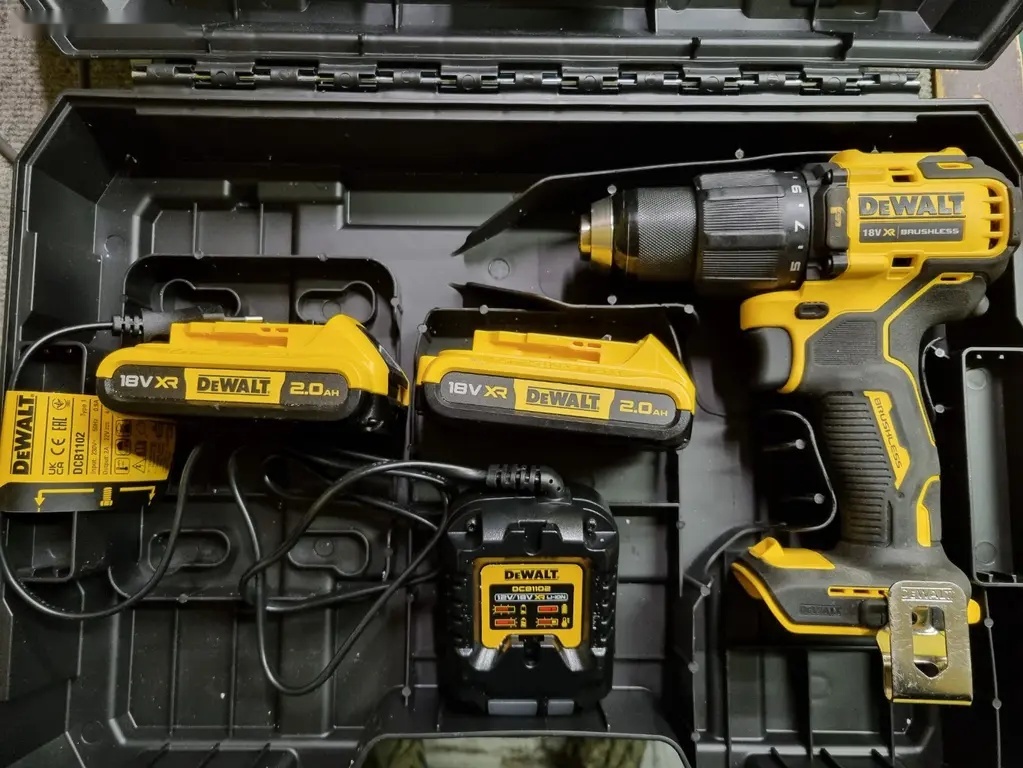 DeWalt DCD709D2T Aku vrtačka s příklepem 18V