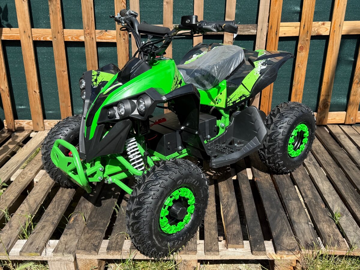 Elektrická čtyřkolka 1200W AE002