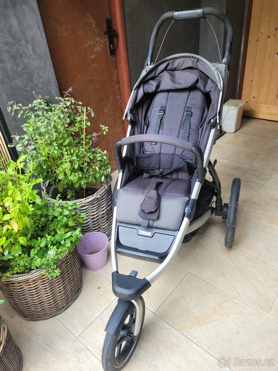 Thule urban glide 2 šedý