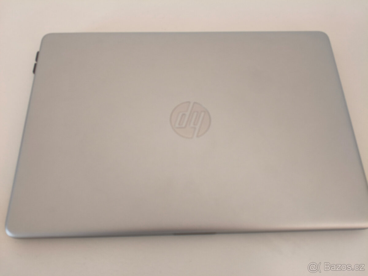 HP 15s-eq1624 - Ryzen 3 3250U