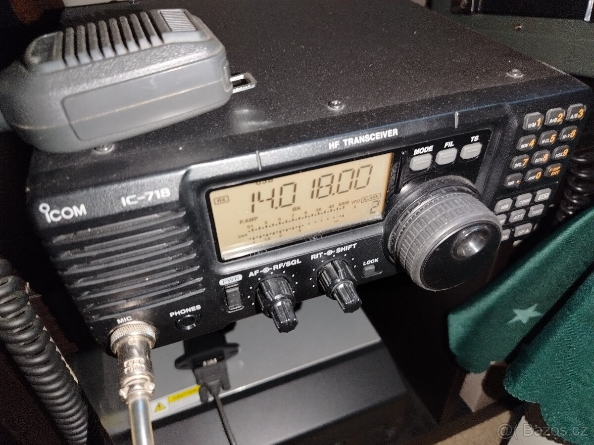 iCOM ic718
