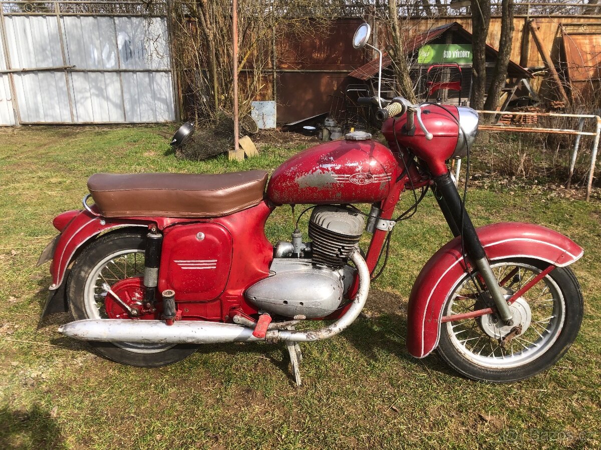Jawa 250 kývačka 353
