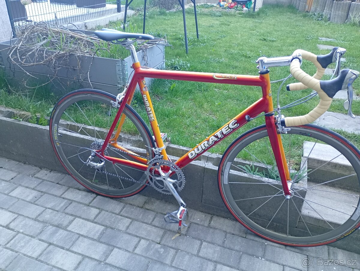 Silniční kolo duratec