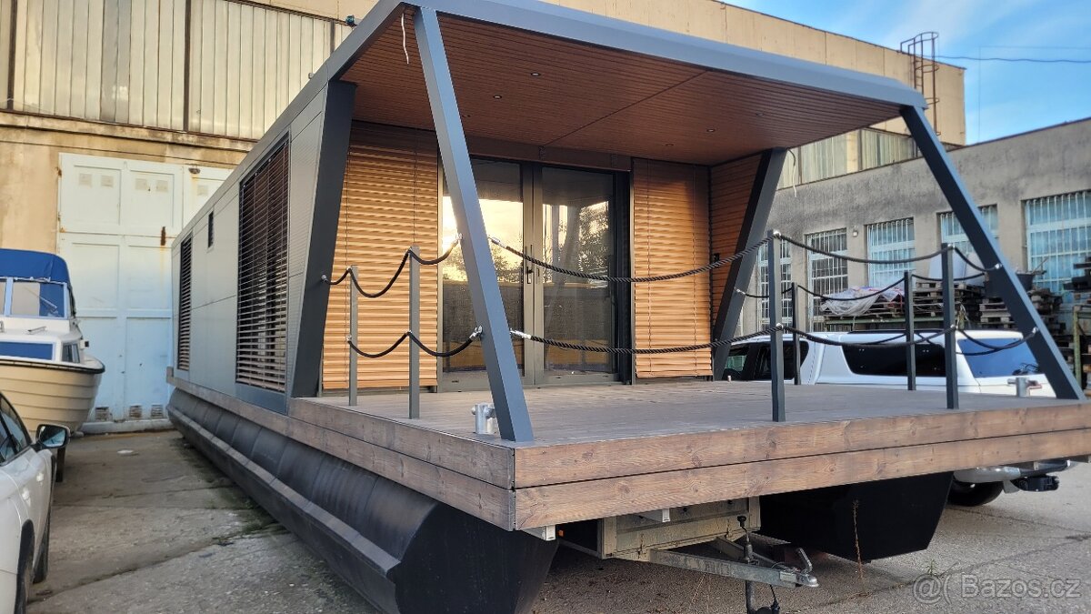 Hausbot 15.4 x 4.2m NEW Houseboat Zariadeny