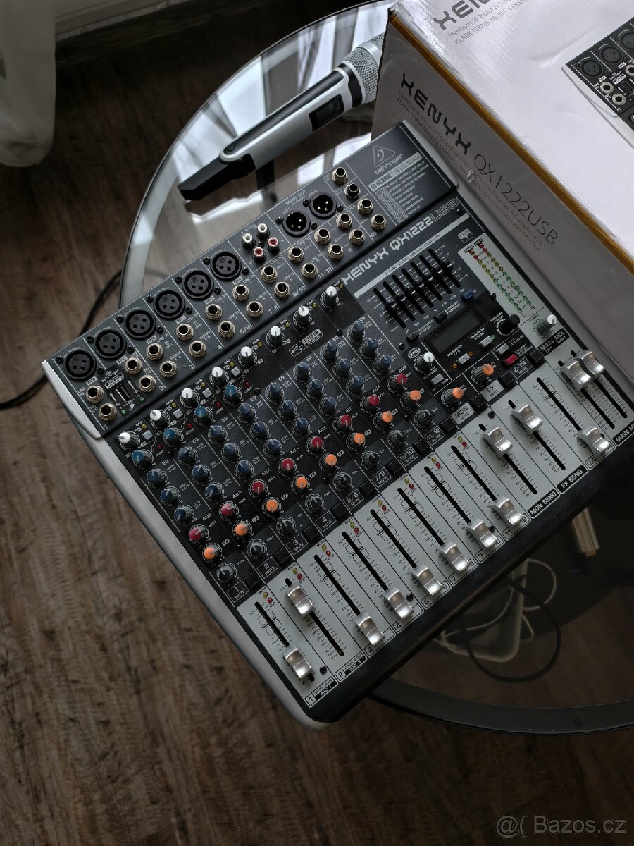 Behringer Xenyx QX1222USB