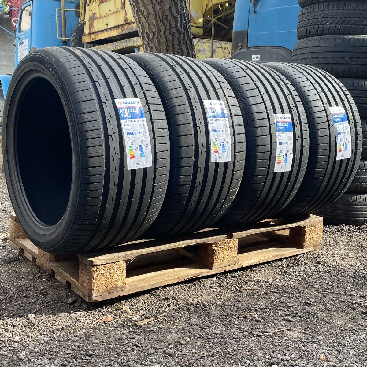 Uplně nové letní pneu 315/35 R20 110Y XL Sailun