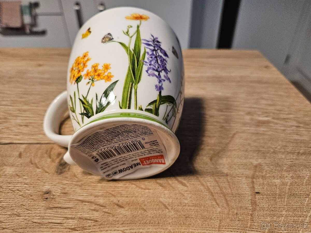 Levandule PROSTÍRÁNÍ ubrus polštářky, aromalampa,hrneček