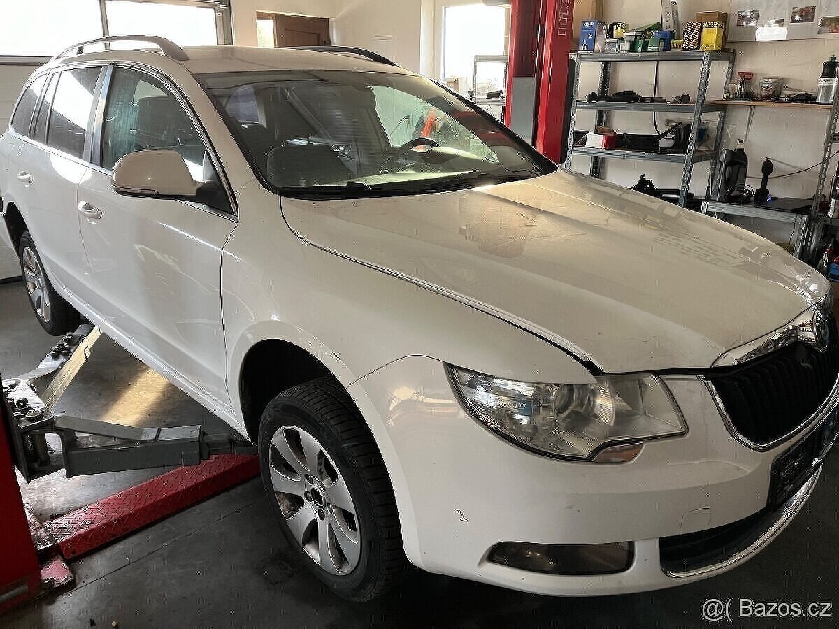 Skoda Superb 2 combi 2.0 Tdi cffb 2012