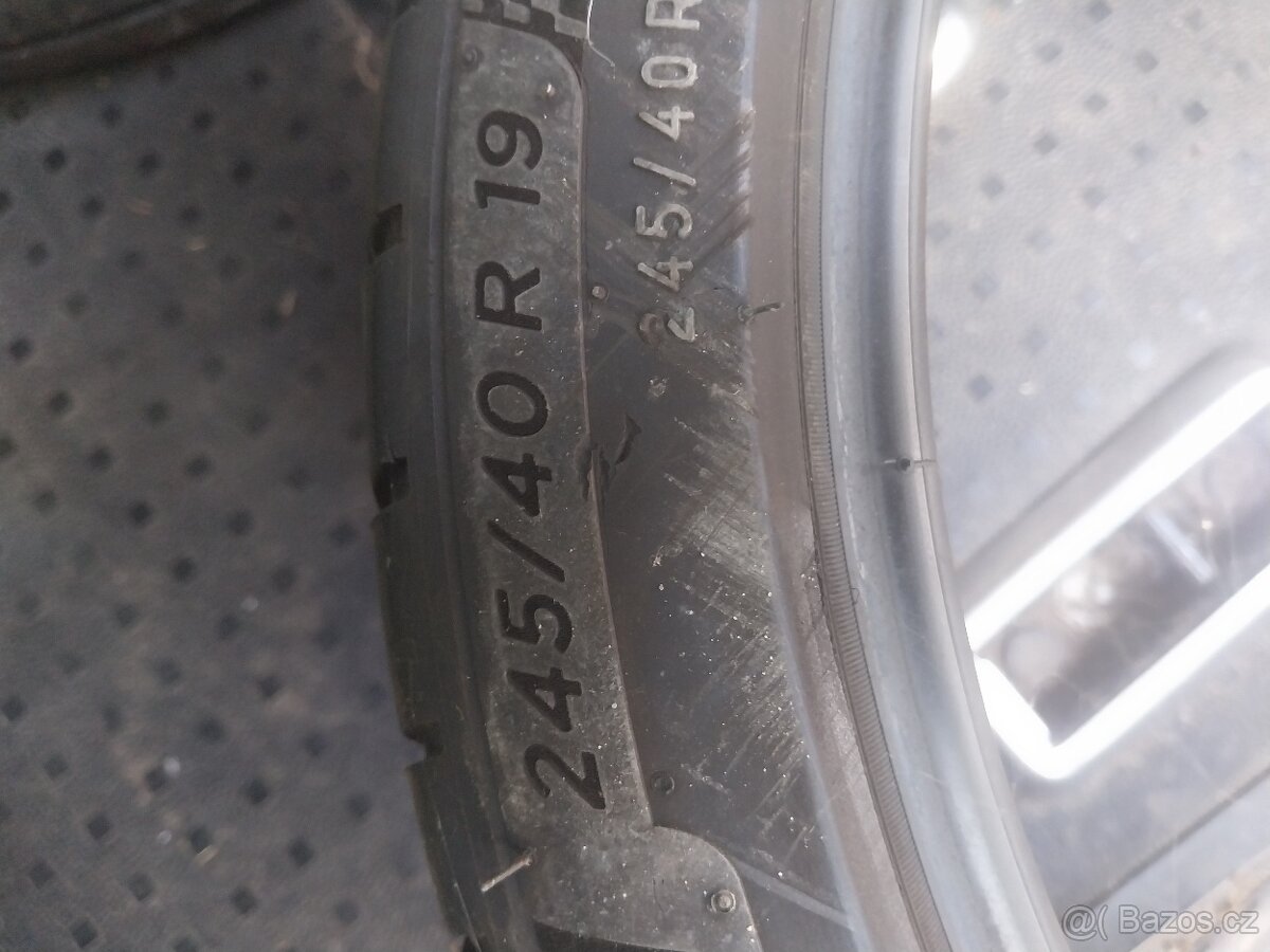 Pneumatika 1ks 245/40 R19