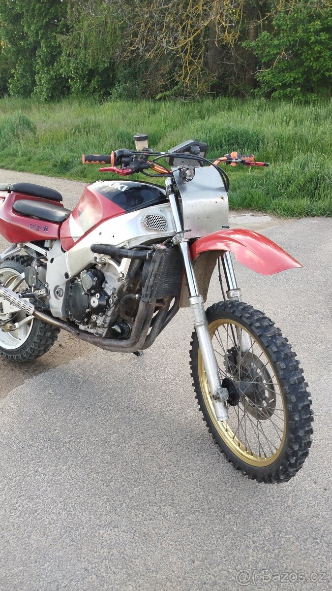 Suzuki GSX-R 750