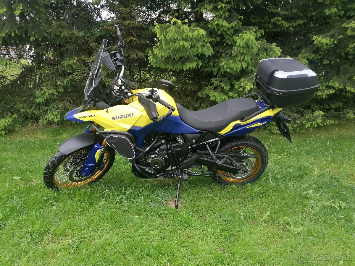 Suzuki V-Strom 800DE 2024 najeto 2250Km