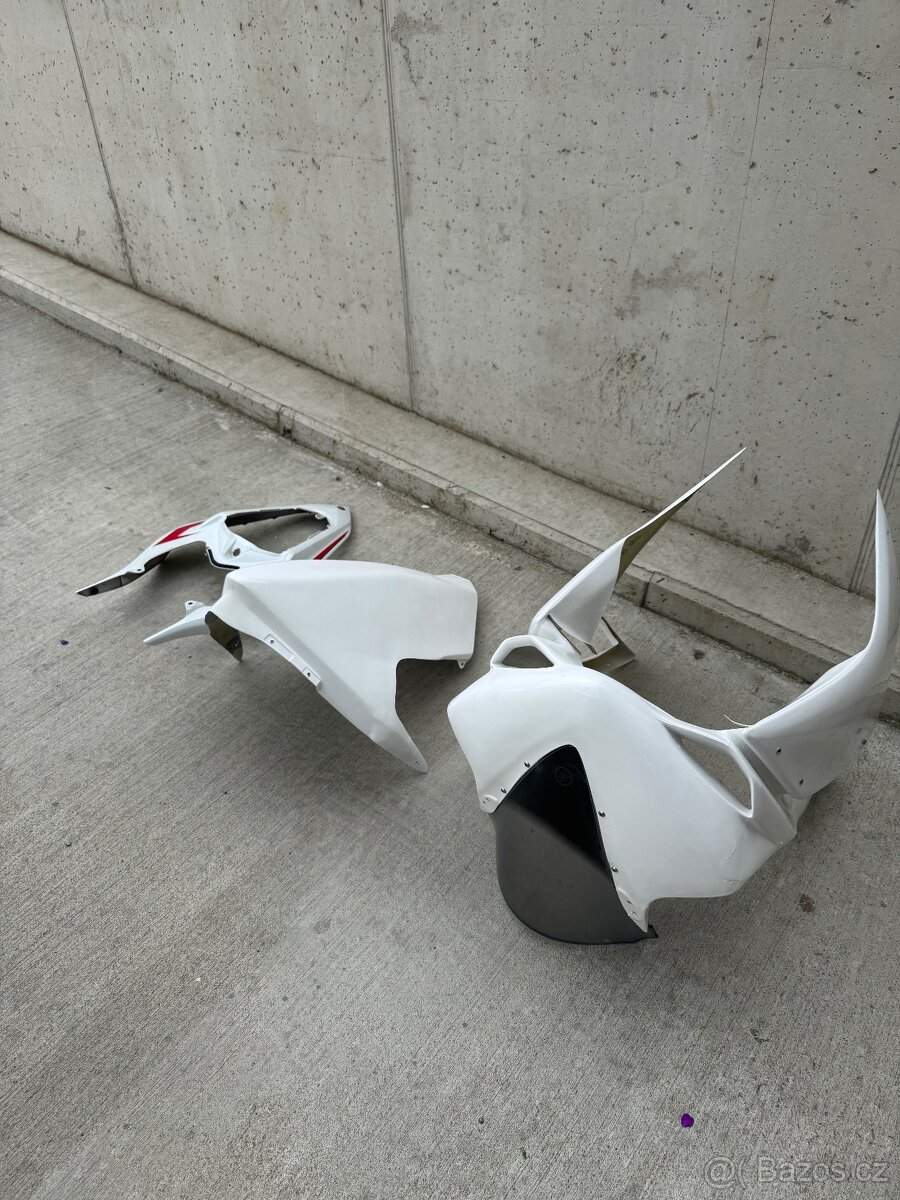 Lamináty YZF-R1 07-08