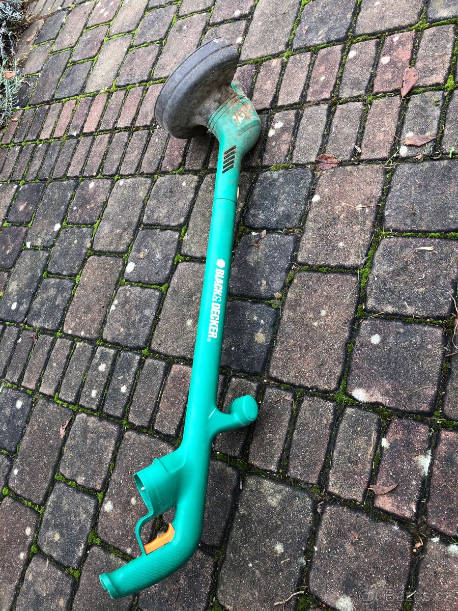 Strunová sedačka Black&Decker GL545S