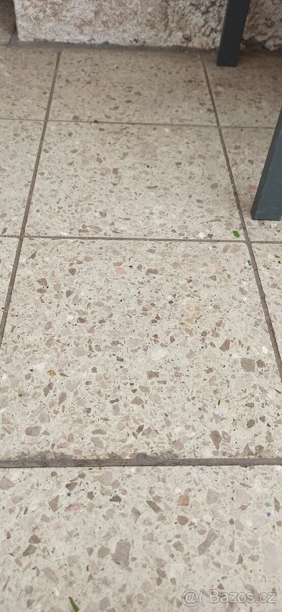 Dlaždice 30x30