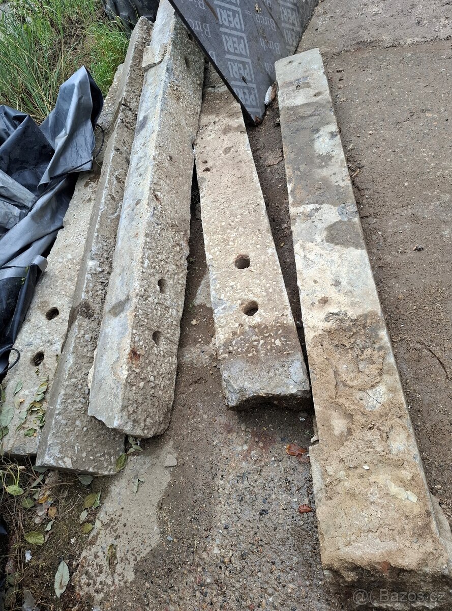 Betonové pražce 6 kusů - za odvoz