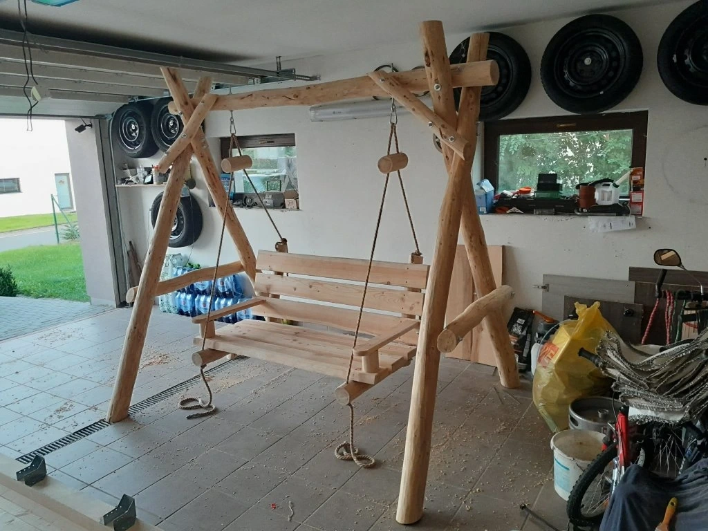 Zahradní houpačka