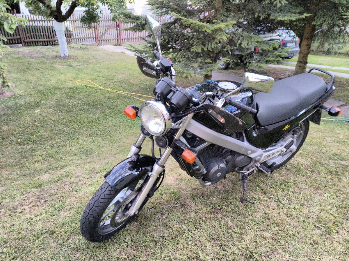 Honda ntv 650