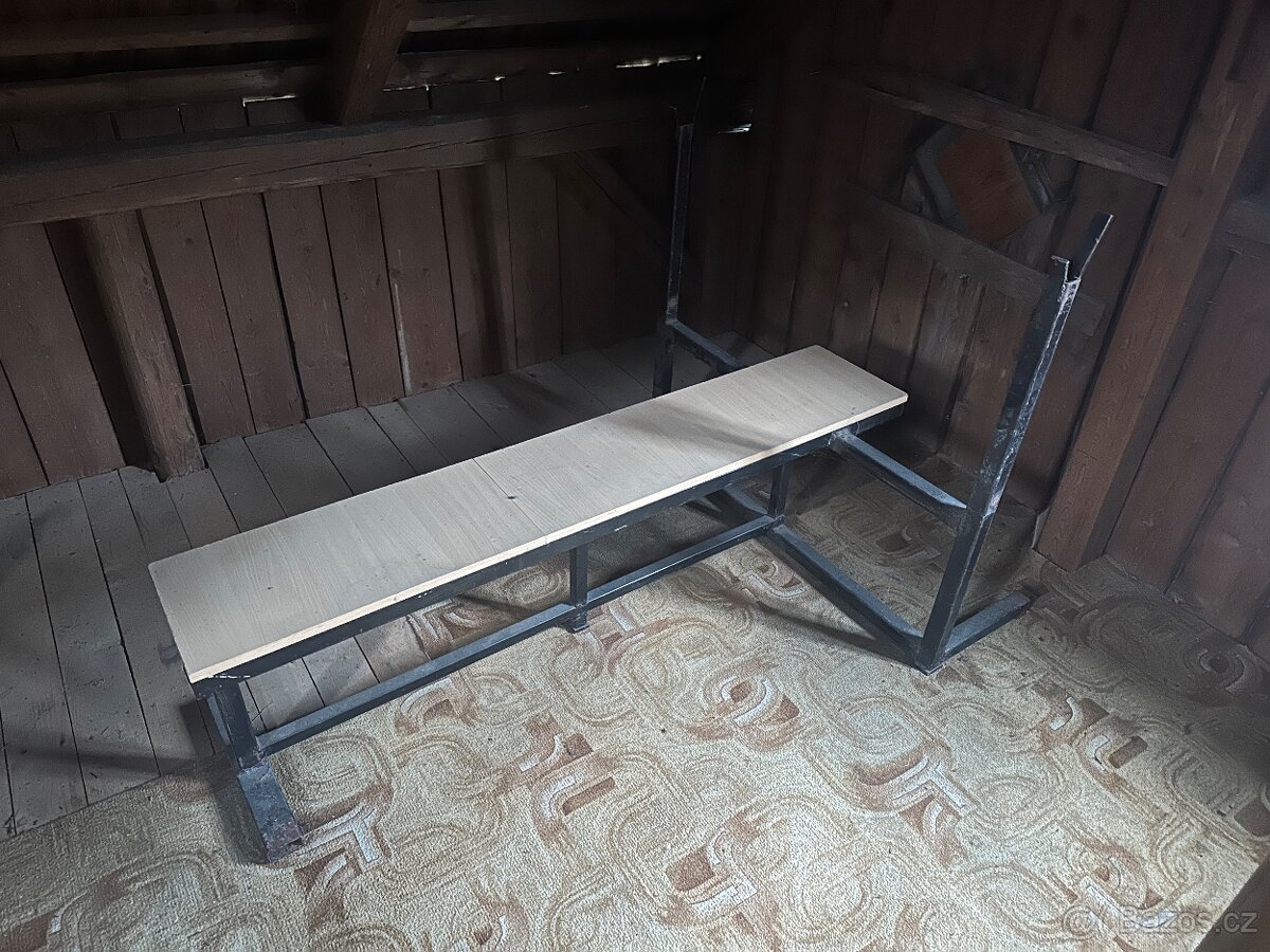 Posilovací lavice