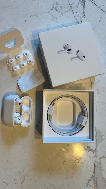 Apple AirPods Pro 2
