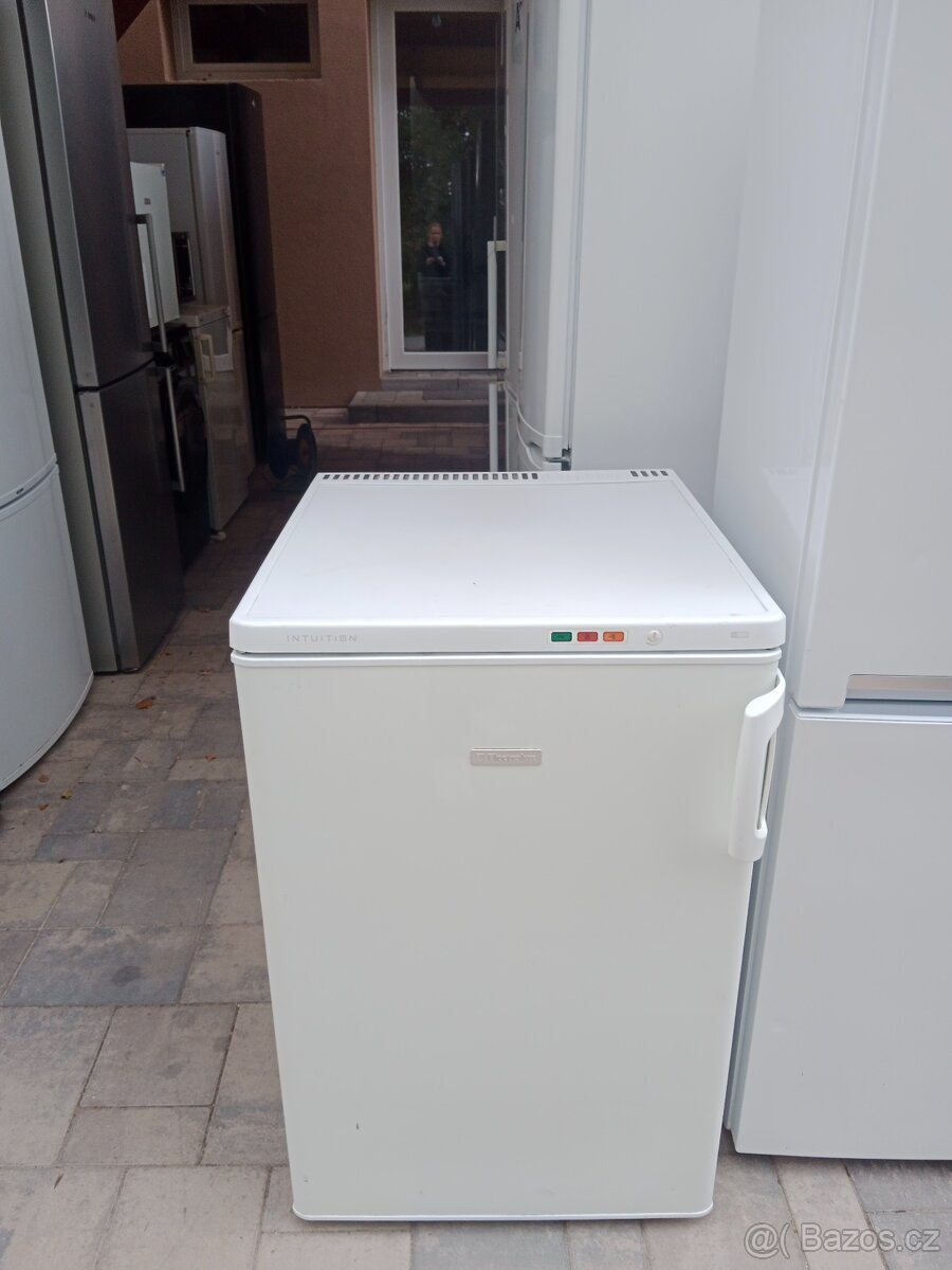 Suplikovy mrazak Elektrolux