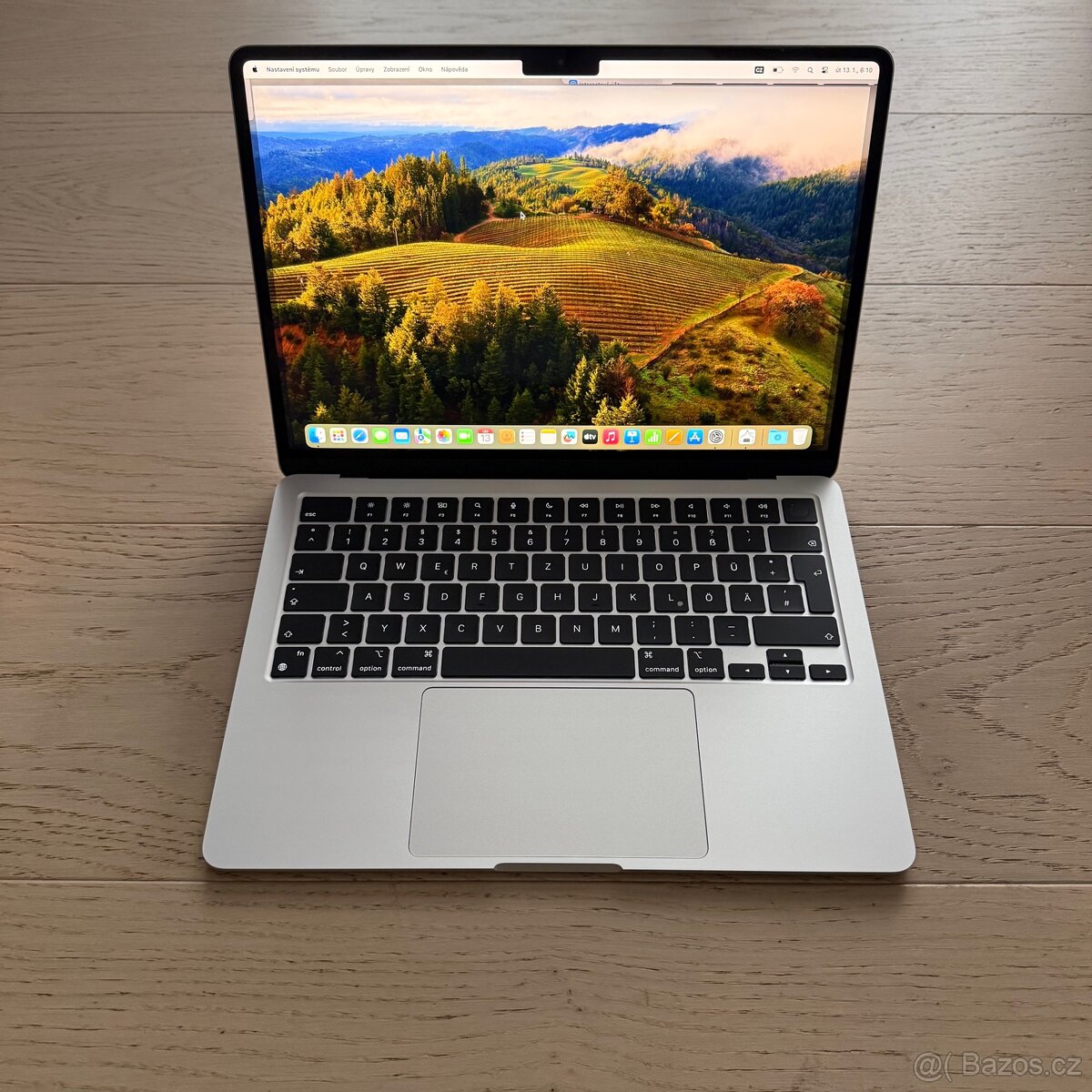 NOVÝ APPLE MACBOOK AIR 13” M3/8GB RAM/256GB,BATERIE 100%