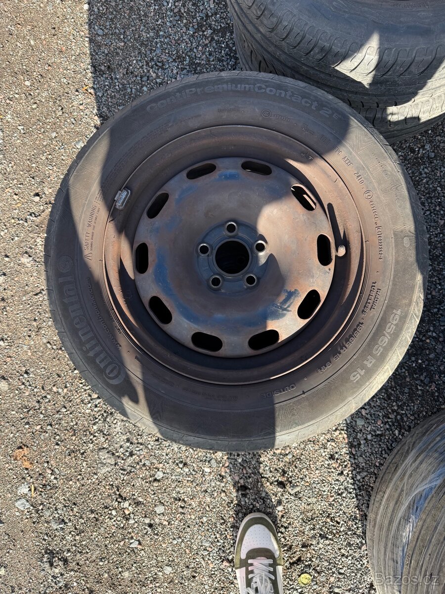5x112 195/65 R15 pneu letní + plechové disky