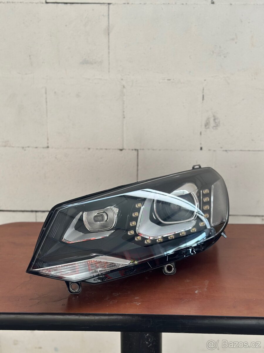 Prodam předne leve světlo VW TOUREG 2010 rok Nový