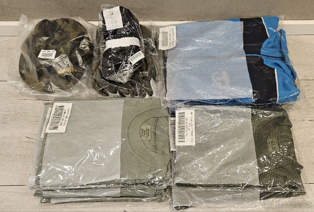 Oblečení, věci, AČR, armádní, vojenské.