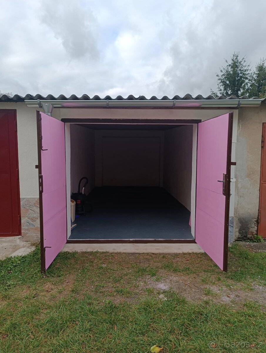 Prodám Garáž
