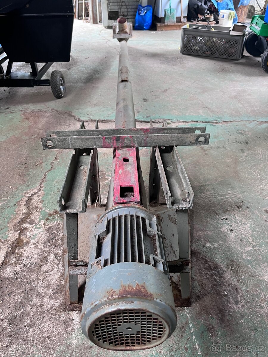 Prodám šnekový dopravník