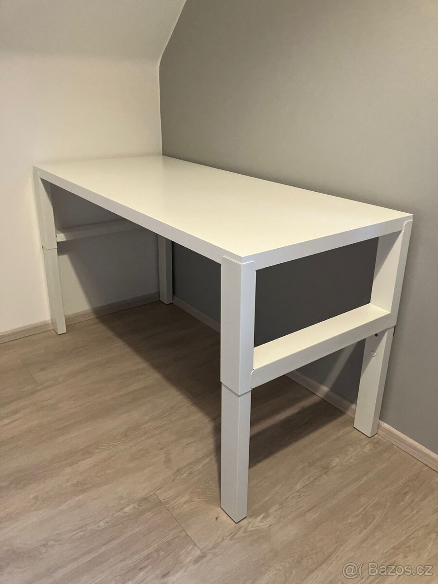 Psací stůl pro školáky IKEA PÅHL