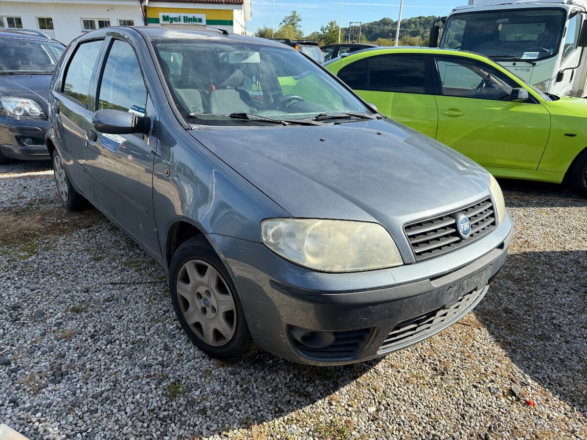 Fiat Punto 1,2i 44 kw.jen 105t.km..klima 2004