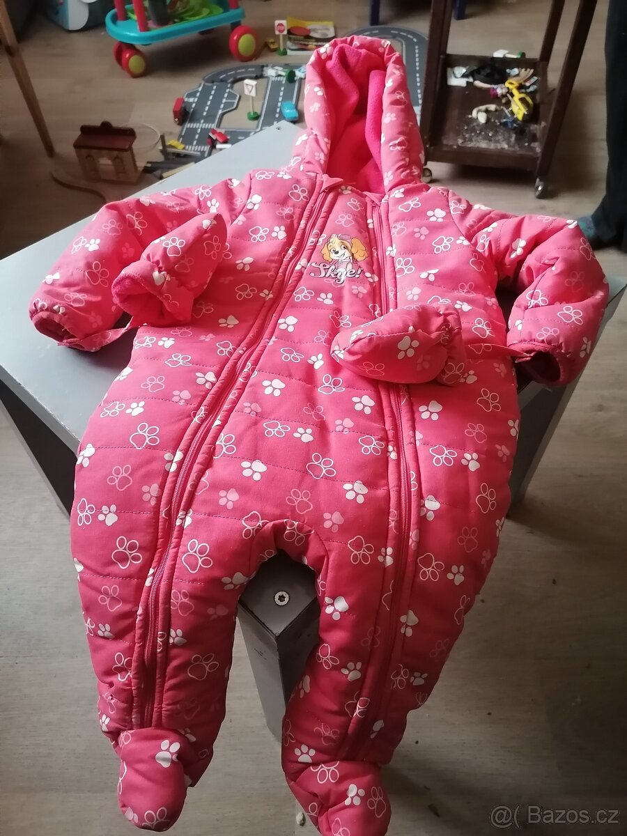 Dětská kombinéza velikost 24 měsíců