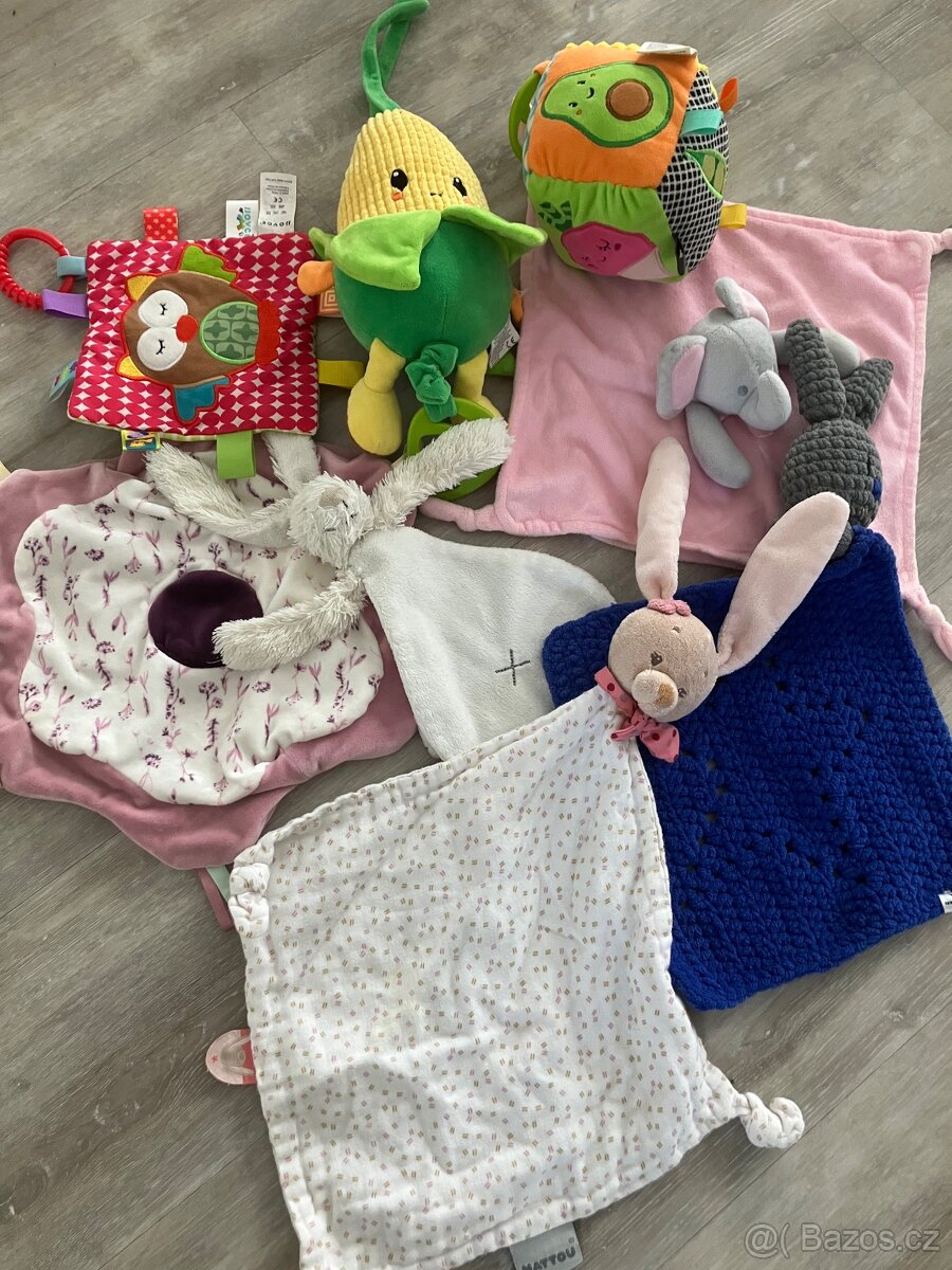 Hračky pro nejmenší děti