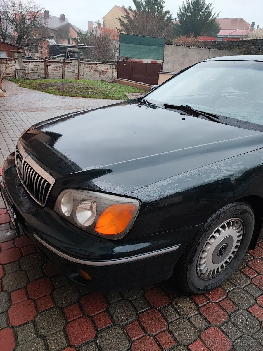 Černá Hyundai XG 30/automat/benzín/technická do 23.5.26