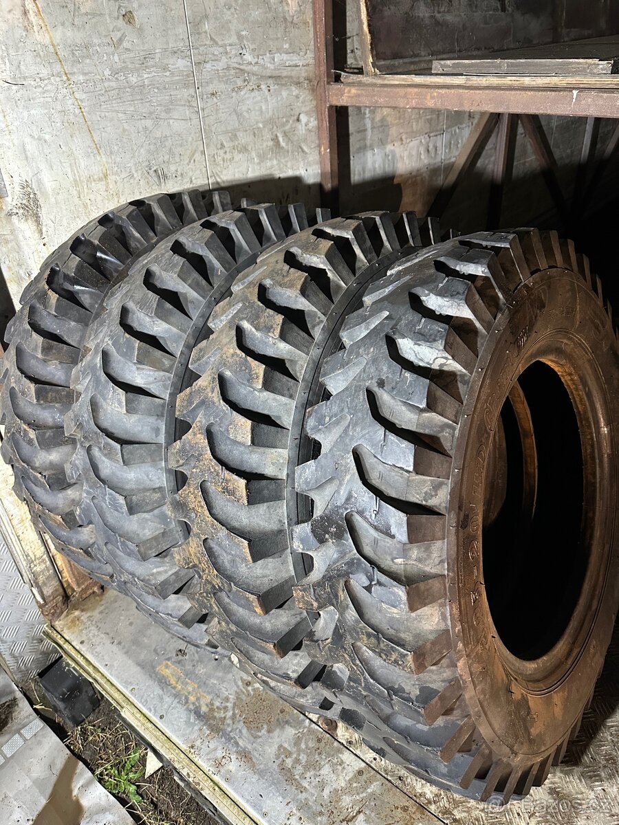 Pneu Praga V3S 8,25-20 Barum