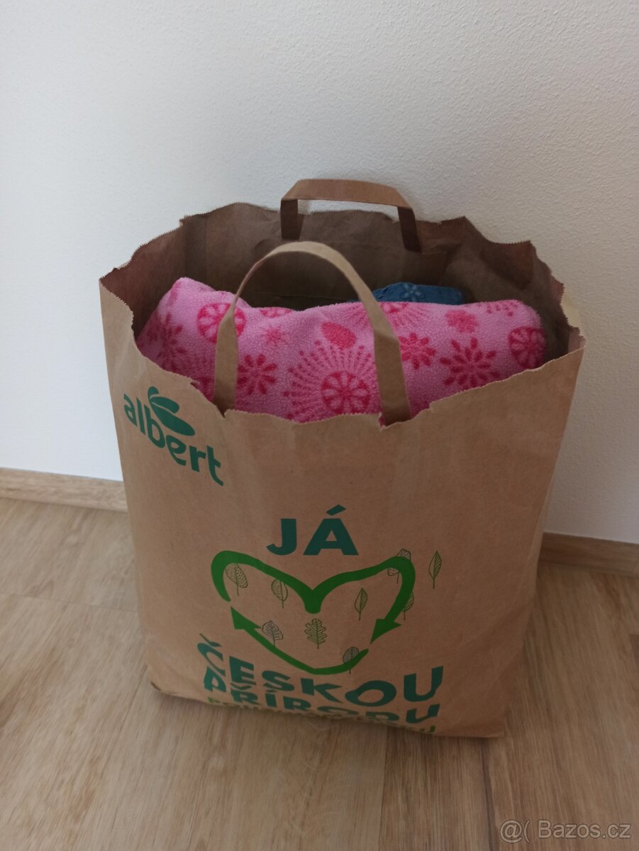 Holčička oblečky 1+