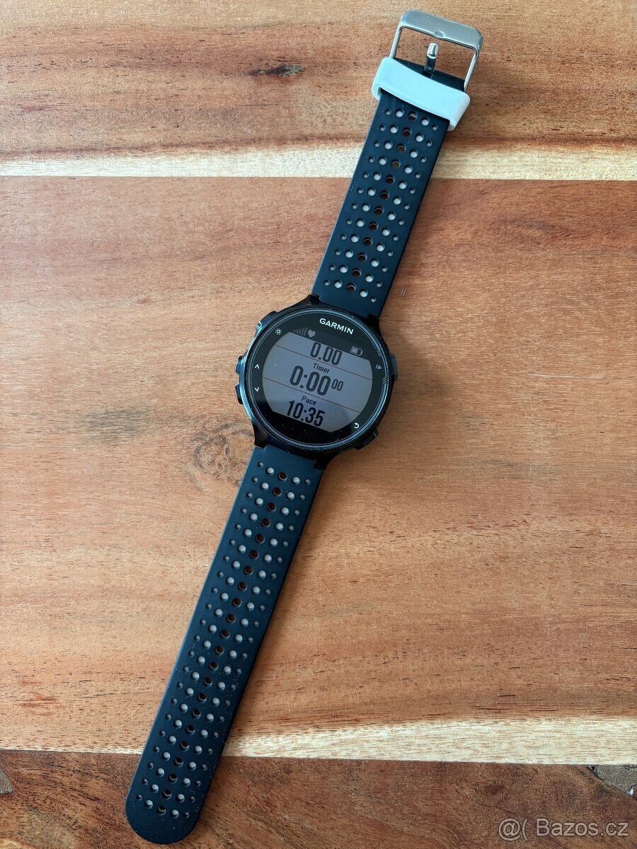 GARMIN FORERUNNER 735