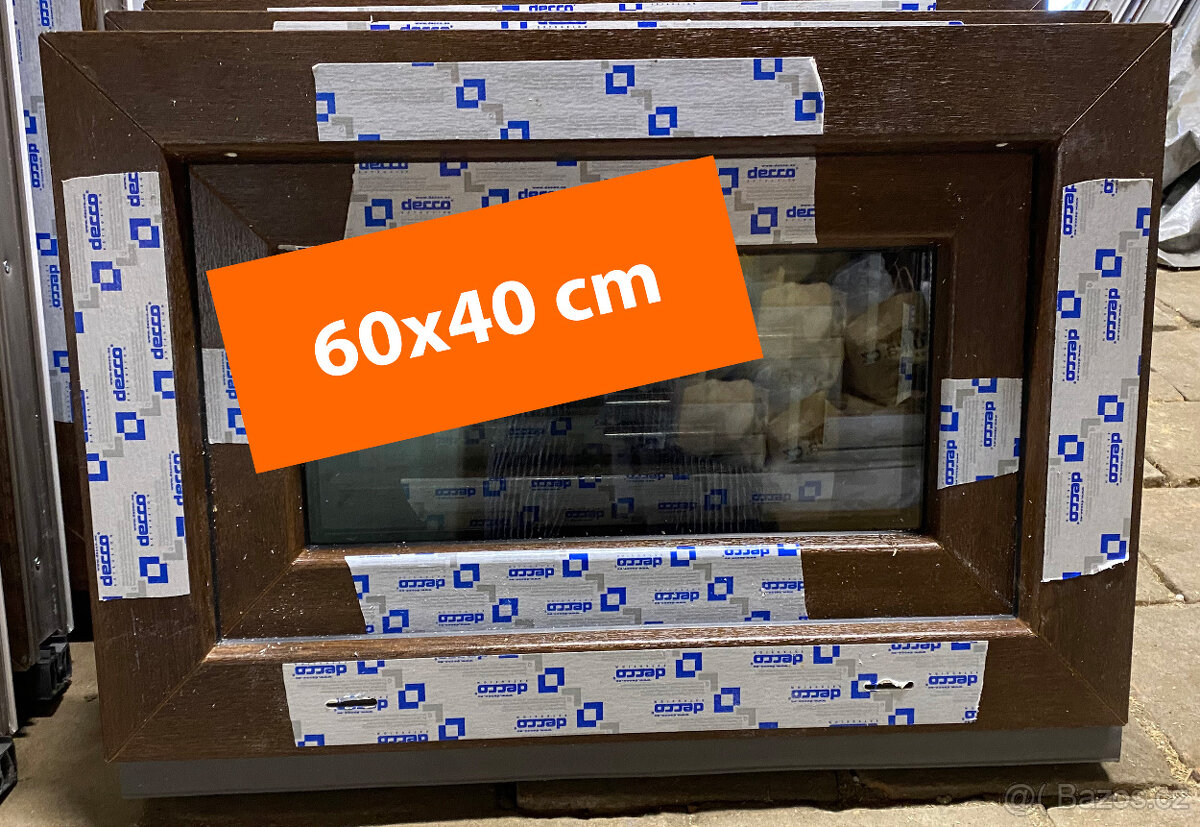60x40 okno dekor ořech