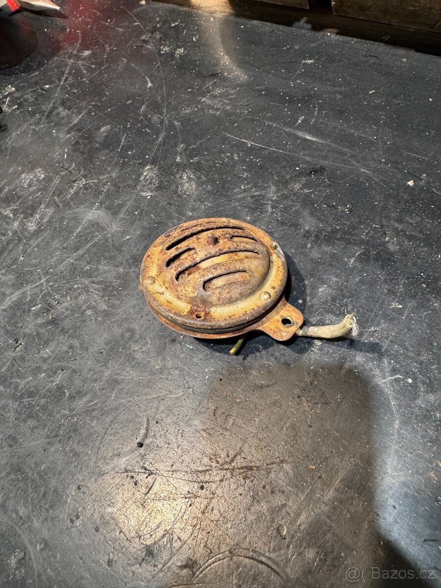 Houkačka Stadion S22