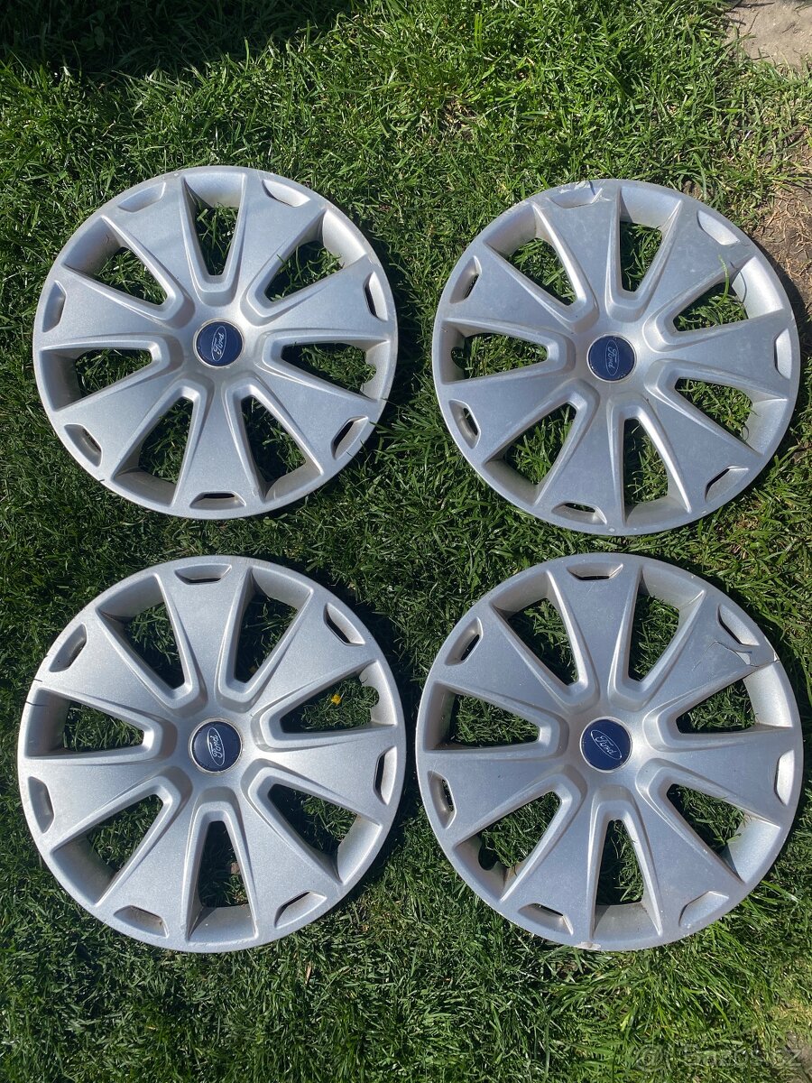 Originální poklice 16” Ford