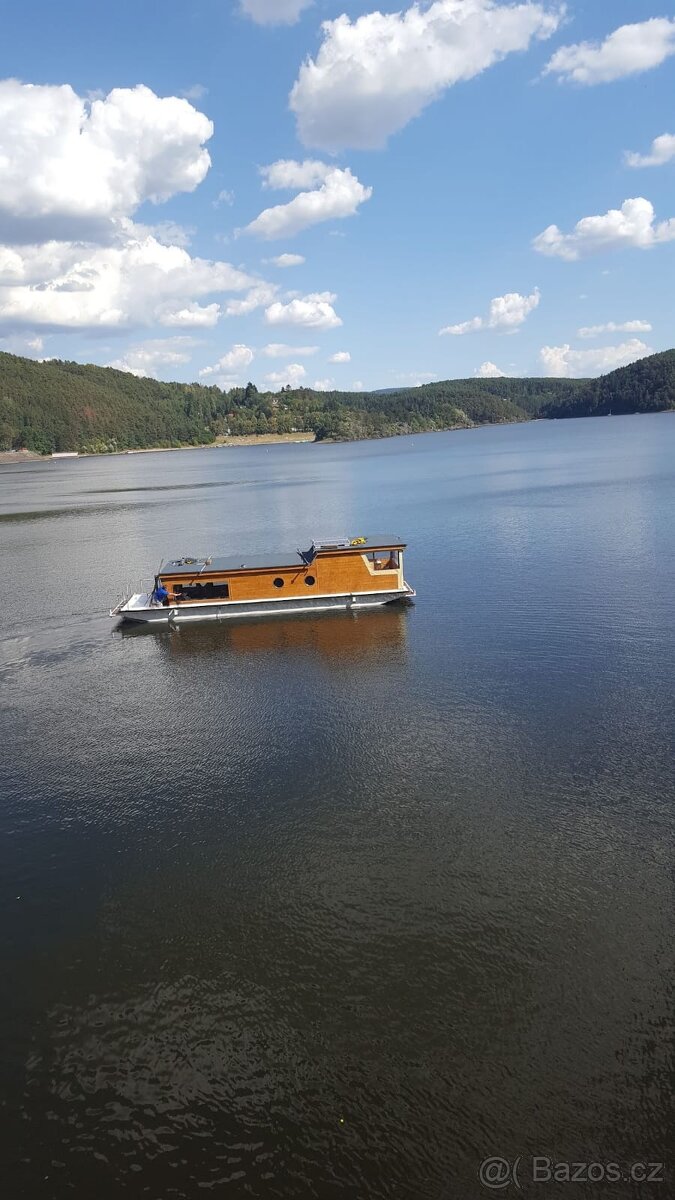 Hausbot Orlík