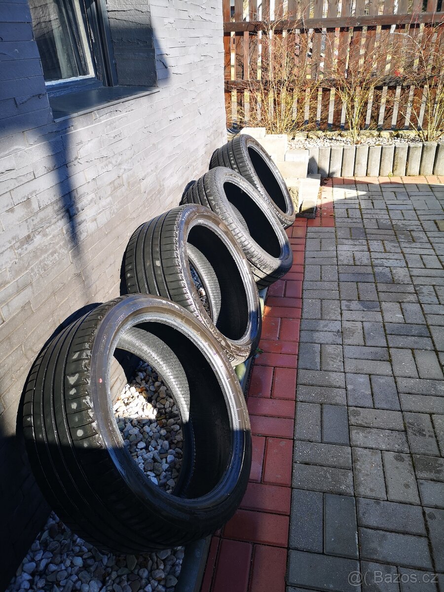 Letní pneumatiky Bridgestone 245/ 40 R19 94W