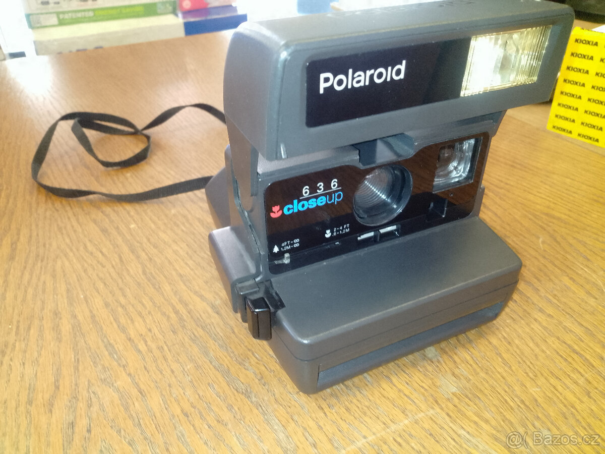 Fotoaparát Polaroid 636