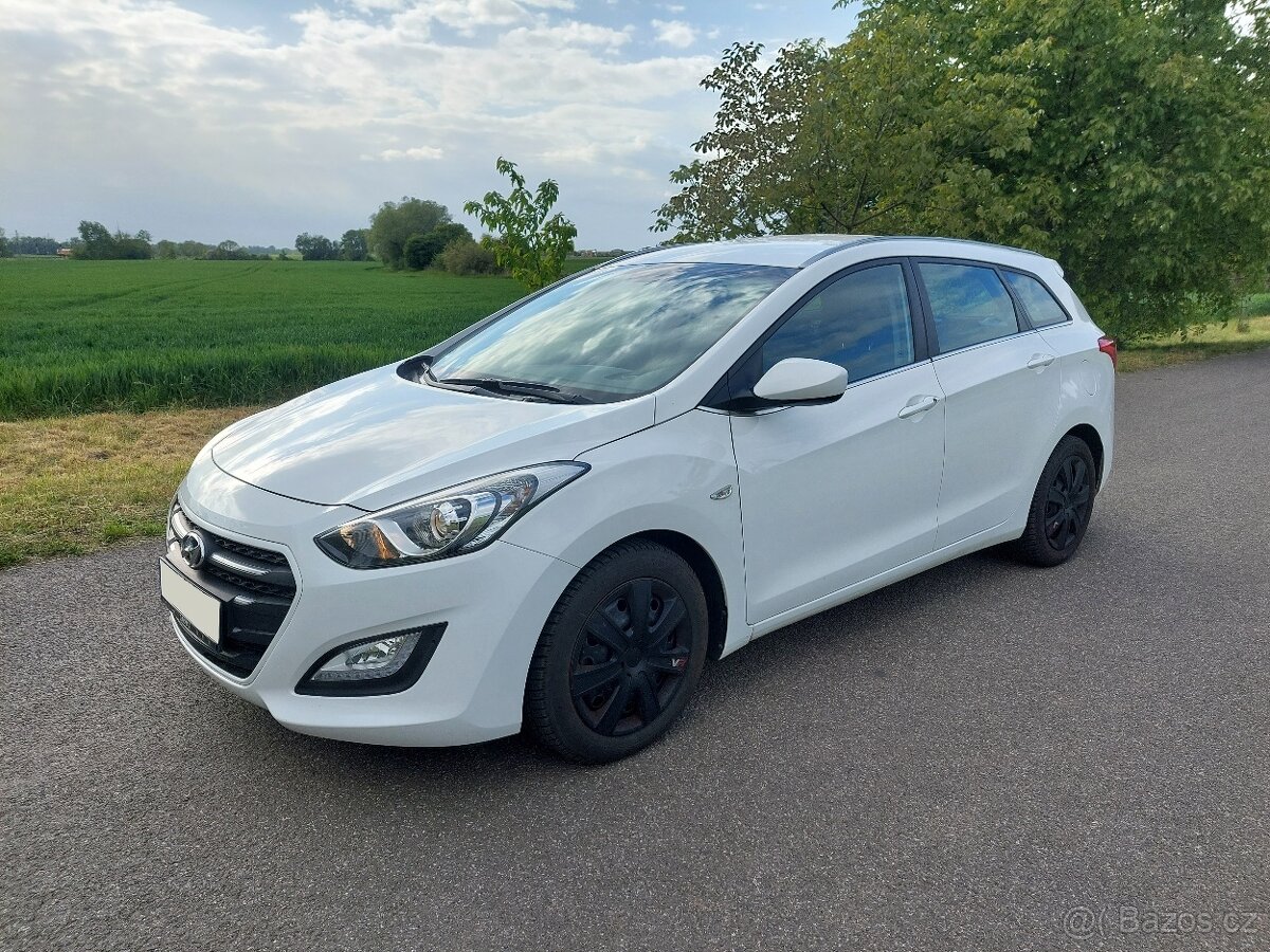 Hyundai i30, combi 1.6 CRDi, 81 kW, top stav